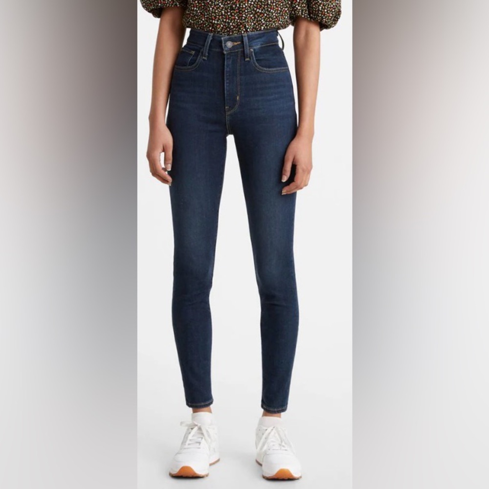 Levi’s 721 Women’s High Rise Skinny Jeans Size 28